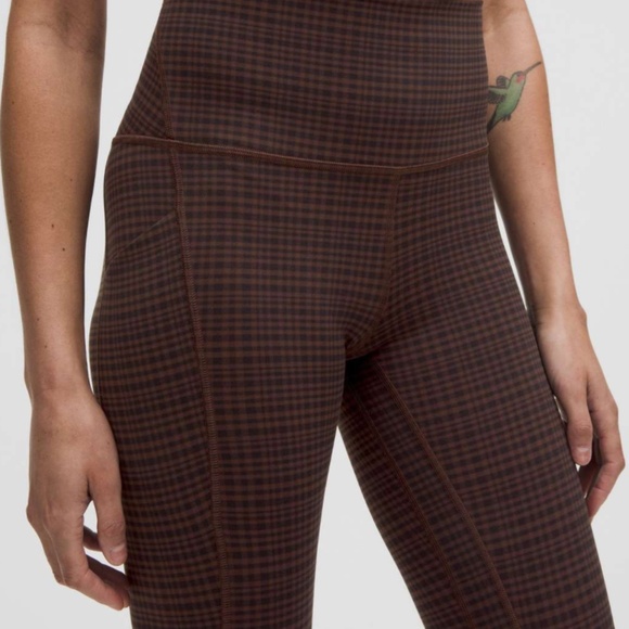 ISO Lululemon Glow Grid Lava Cake Multi in Pants and Bra - Picture 1 of 3
